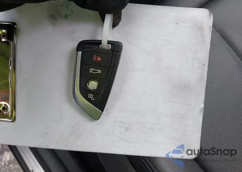 2016 BMW X1 xDrive28I z USA, uszkodzony, nr VIN WBXHT3Z32G4A47550